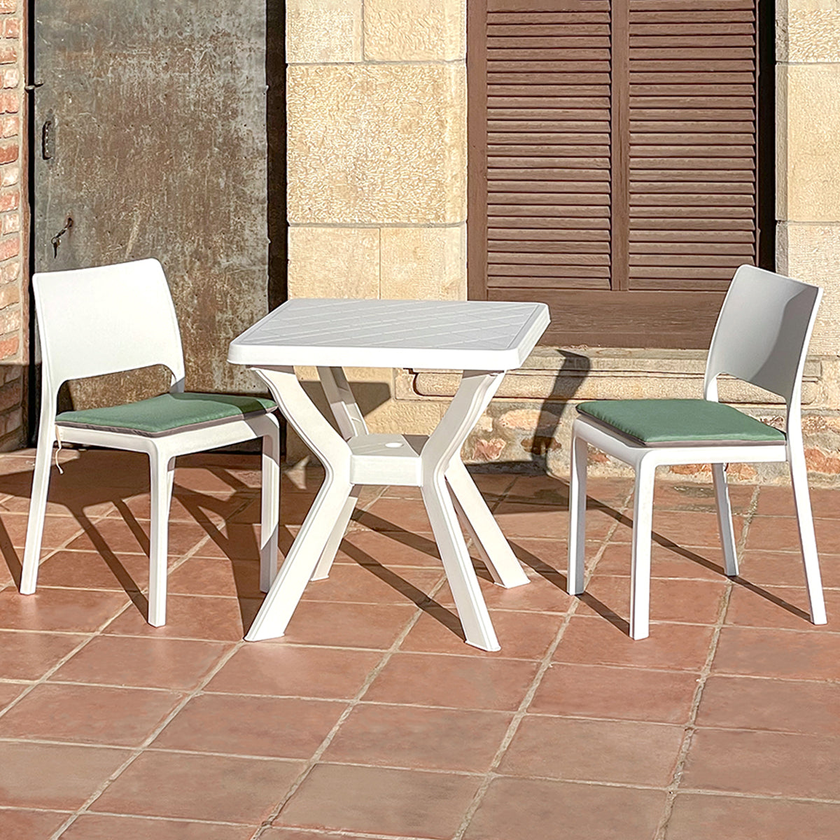 Mesa exterior porcelánica acero galvanizado Valdis color blanco – KOKETTO Mesa exterior porcelánica acero galvanizado Valdis color blanco – KOKETTO